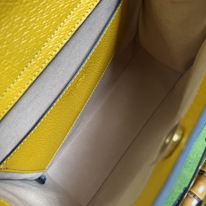 Gvc*1 tote bags